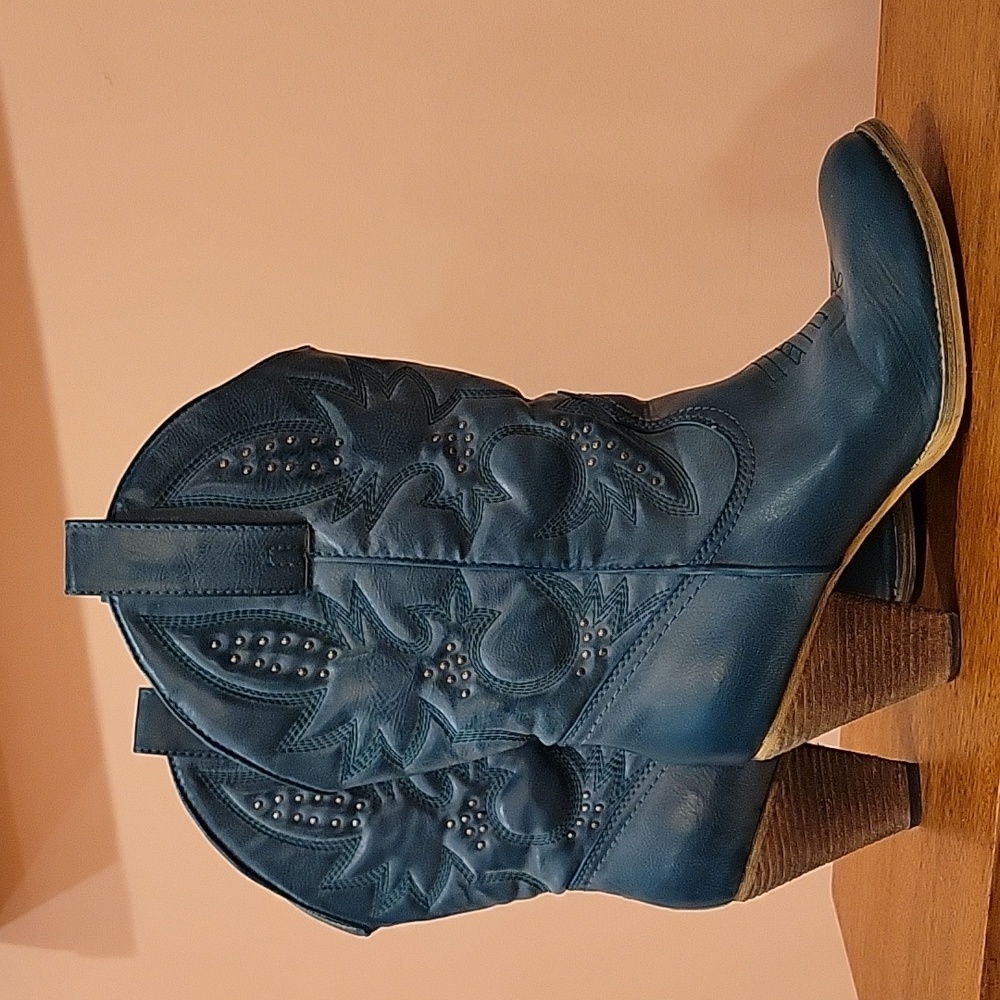 Very Volatile Denver teal cowboy boots